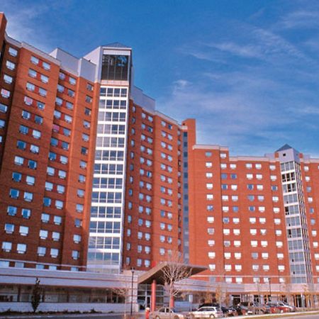 Residence & Conference Centre - Торонто Екстериор снимка