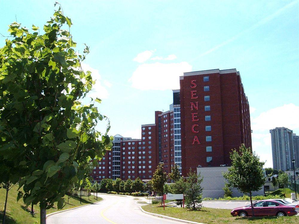 Residence & Conference Centre - Торонто Екстериор снимка