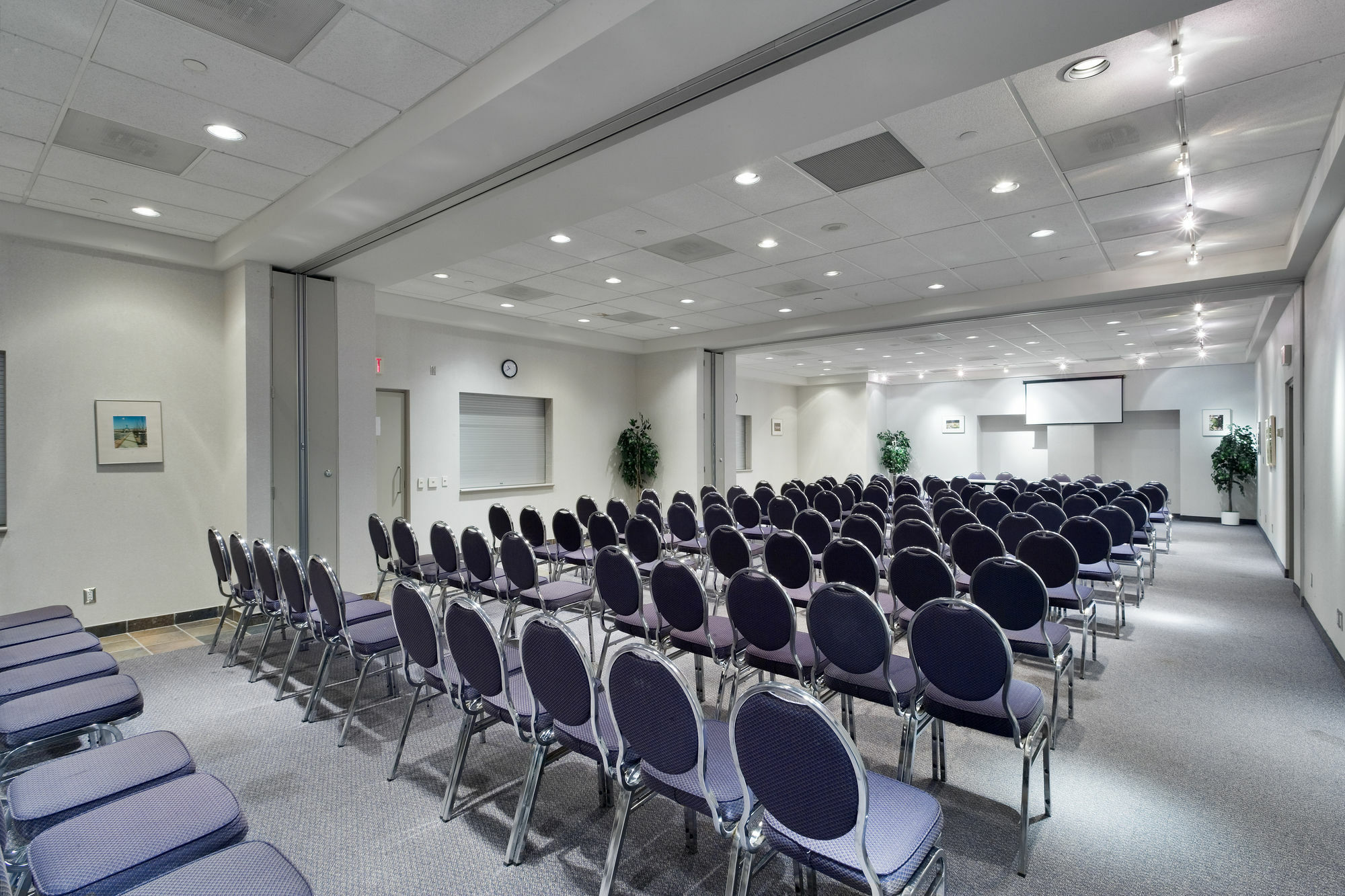 Residence & Conference Centre - Торонто Екстериор снимка